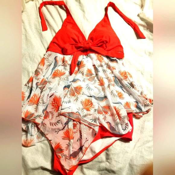 Nwot swim dress large one piece attached skirt. Adorable and flattering super cu - Picture 1 of 10